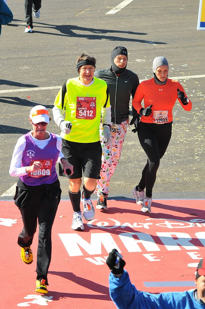 Disney 2010 D2 2135.jpg - Copyright 2009     JC Cherubini